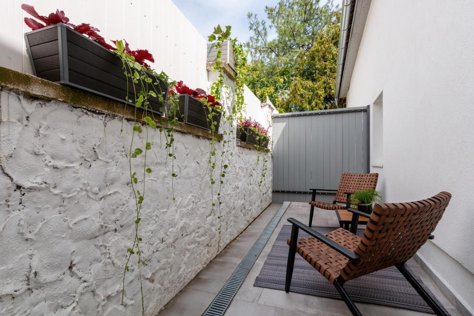 Saint Andrew Boutique Apartment センテンドレ エクステリア 写真